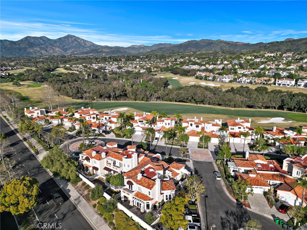 11 Avenida La Promesa