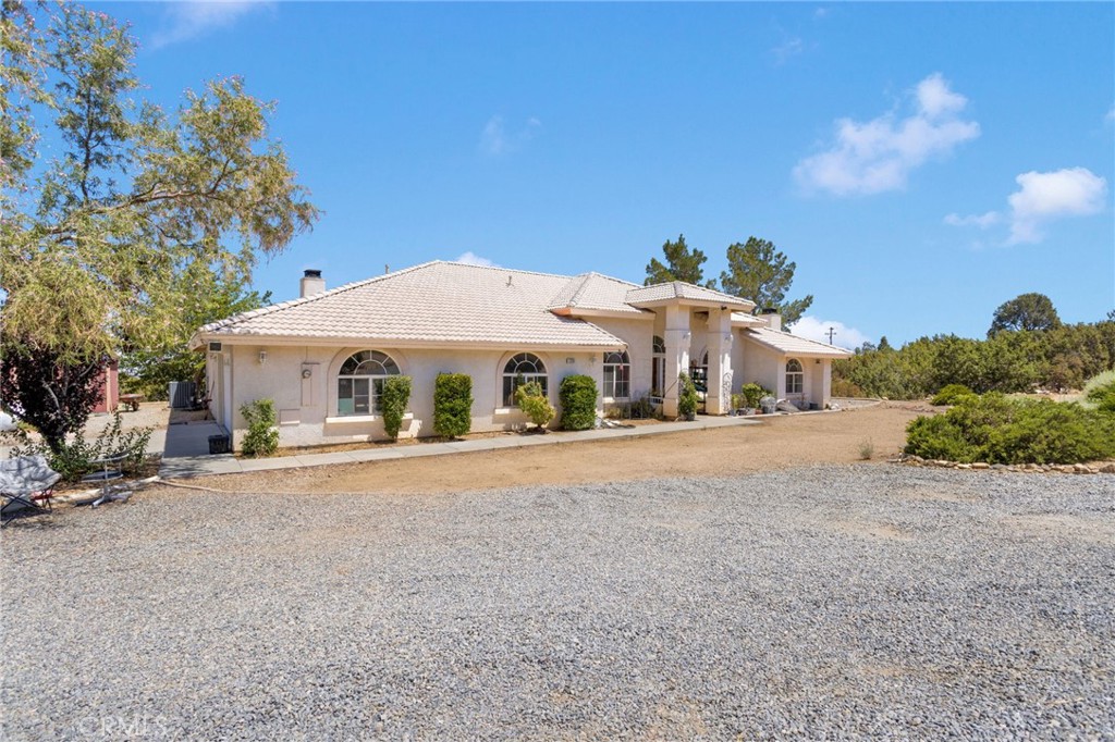 1220 Hollister Road