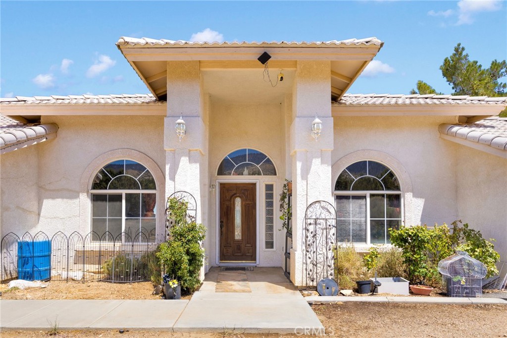 1220 Hollister Road