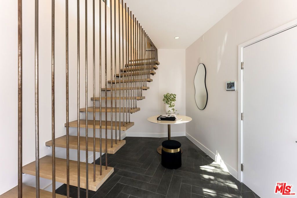 Photo of 7242 Woodrow Wilson Drive, Los Angeles, CA 90068 (MLS # 25579479)