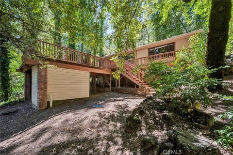 Photo of 17097 Dogwood Way, Cobb, CA 95461 (MLS # LC25188834) Photo of 17097 Dogwood Way, Cobb, CA 95461 (MLS # LC25188834)