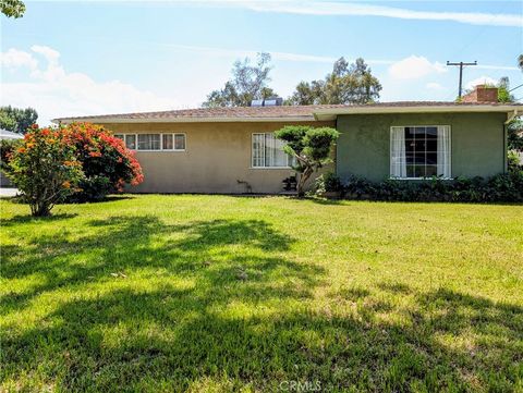 Photo of 191 E Marshall Blvd, San Bernardino, CA 92404 (MLS # OC26077935)