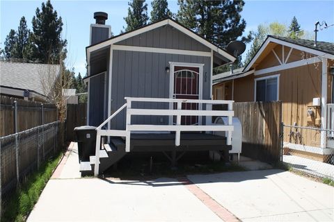 Photo of 708 W Country Club Boulevard, Big Bear City, CA 92314 (MLS # IV26077410)