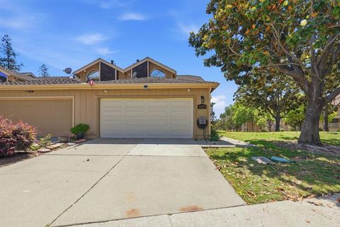 Photo of 16835 Sorrel Way, Morgan Hill, CA 95037 (MLS # ML82048270)