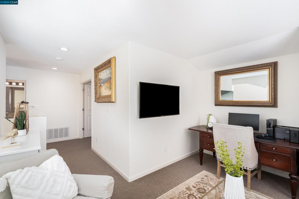 STONEYBROOK - Residential