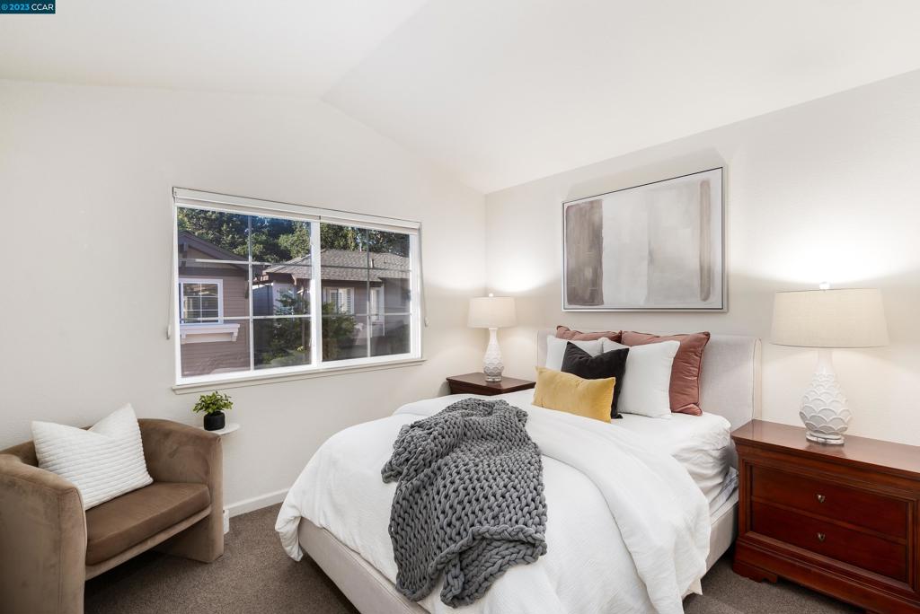 STONEYBROOK - Residential