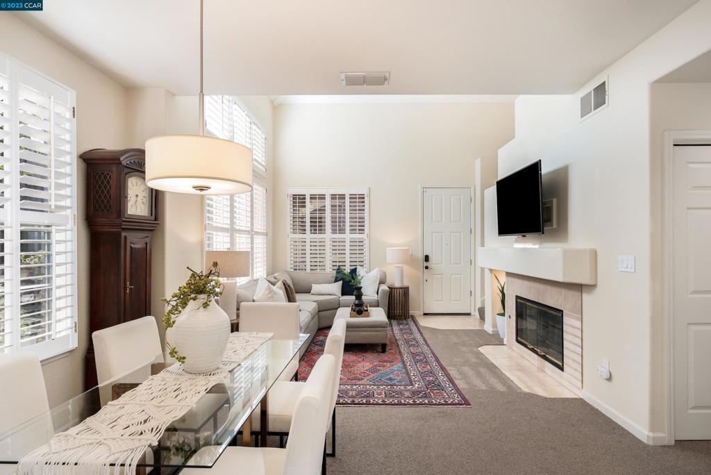 STONEYBROOK - Residential