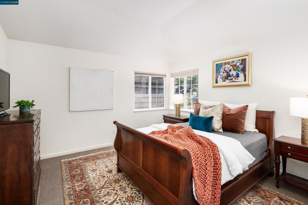 STONEYBROOK - Residential