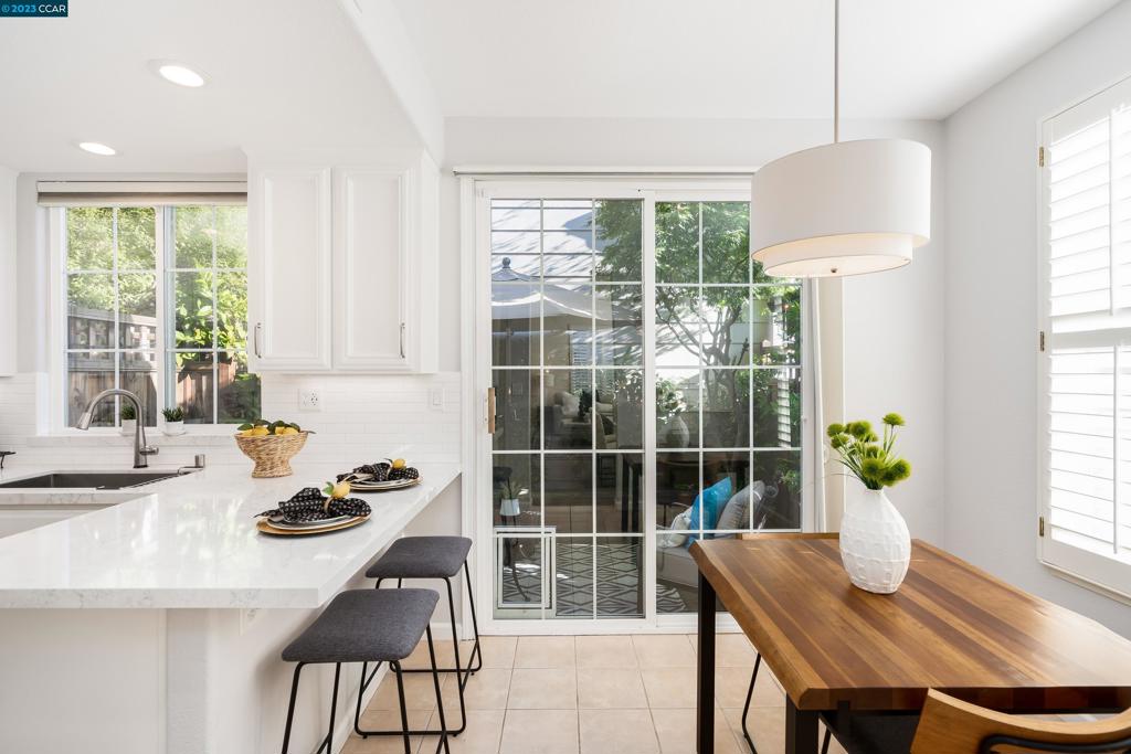 STONEYBROOK - Residential