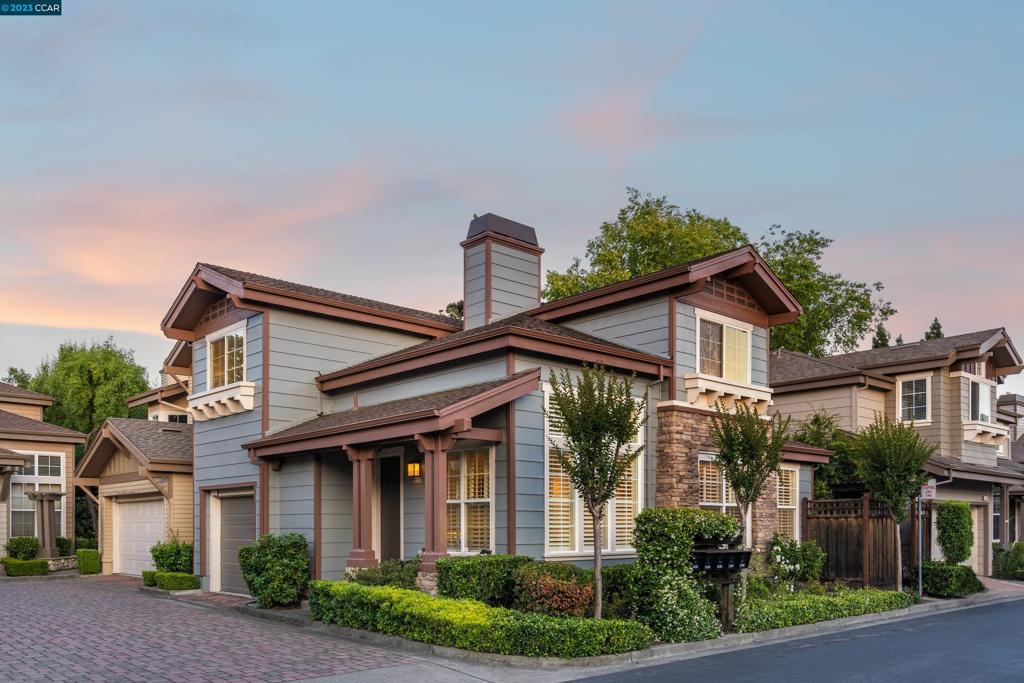 STONEYBROOK - Residential