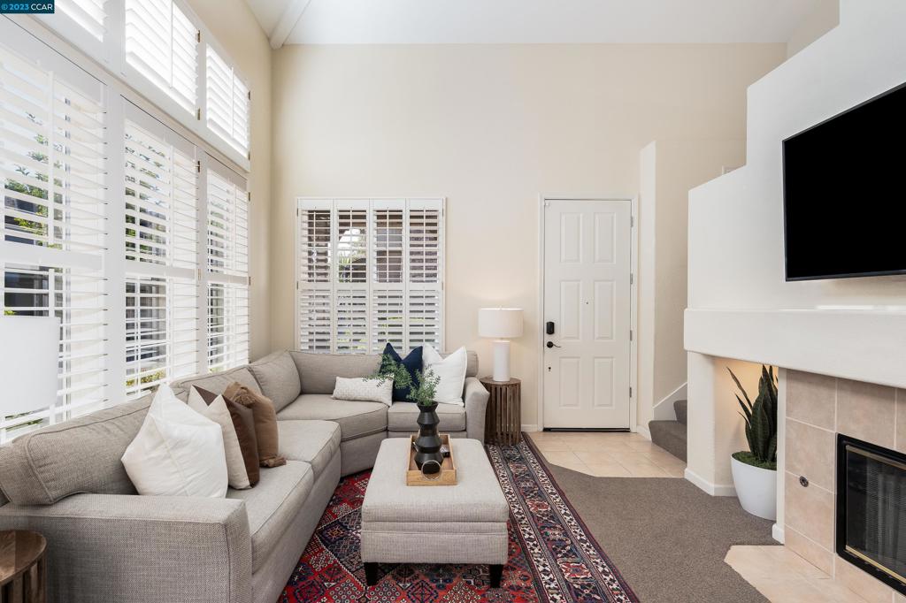 STONEYBROOK - Residential