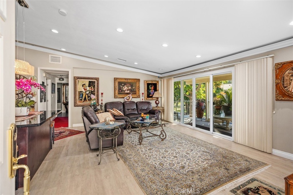 726 Avenida Majorca Q