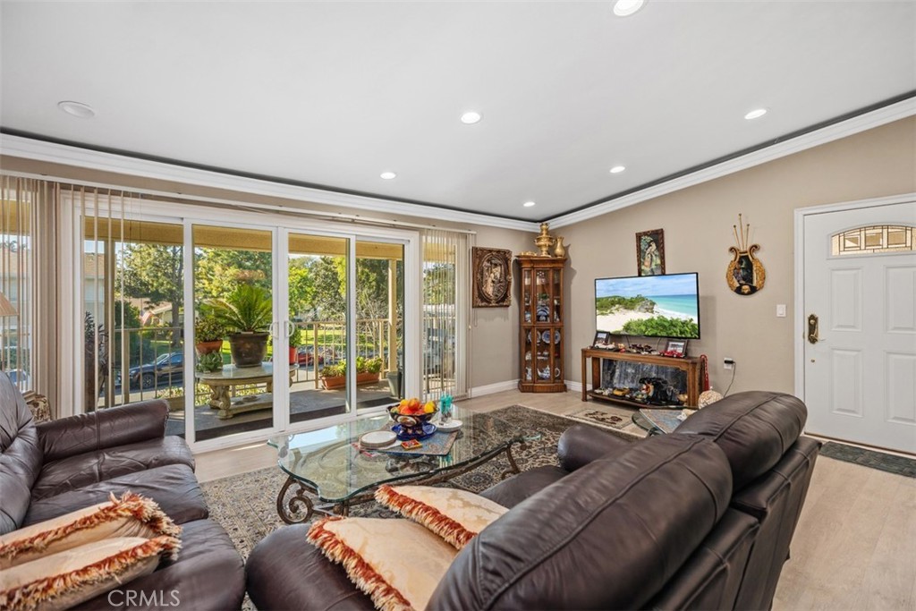 726 Avenida Majorca Q