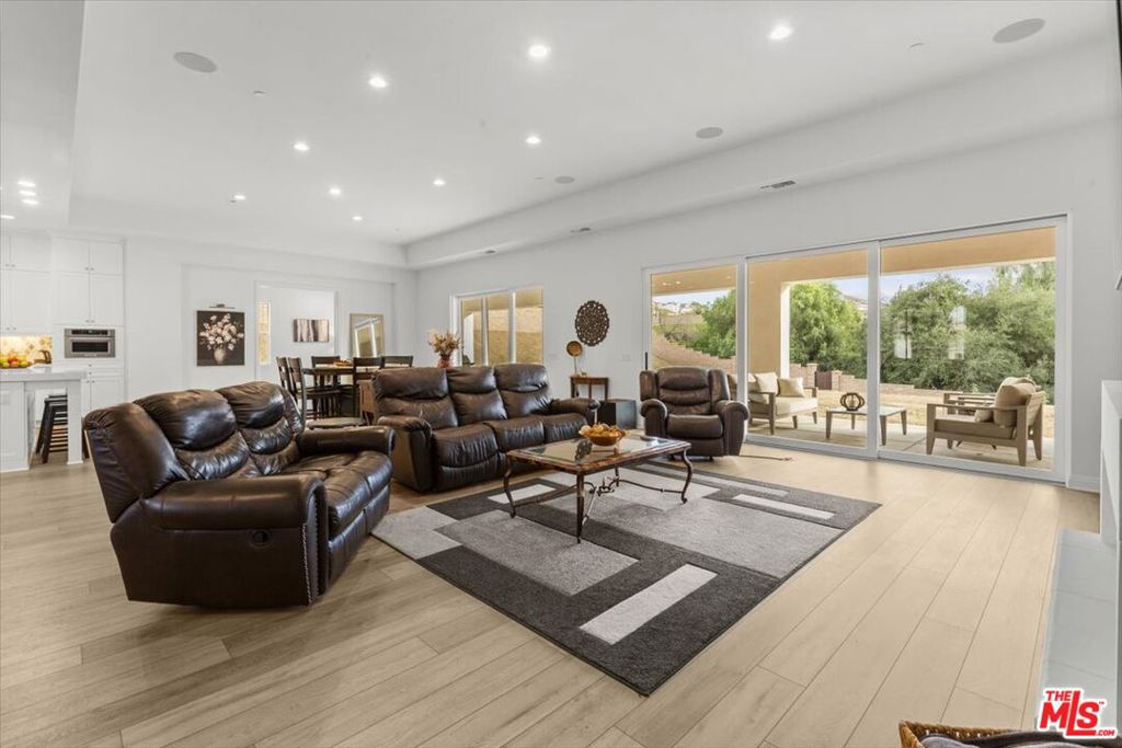 16373 Bay Brook Avenue