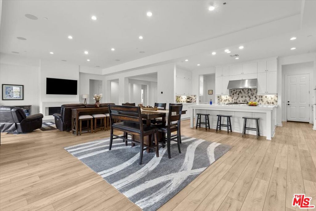 16373 Bay Brook Avenue