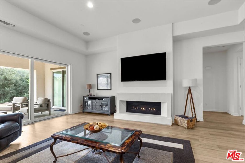 16373 Bay Brook Avenue