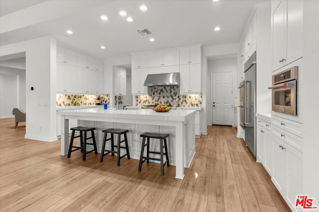 16373 Bay Brook Avenue