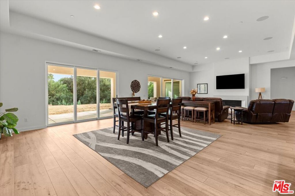 16373 Bay Brook Avenue