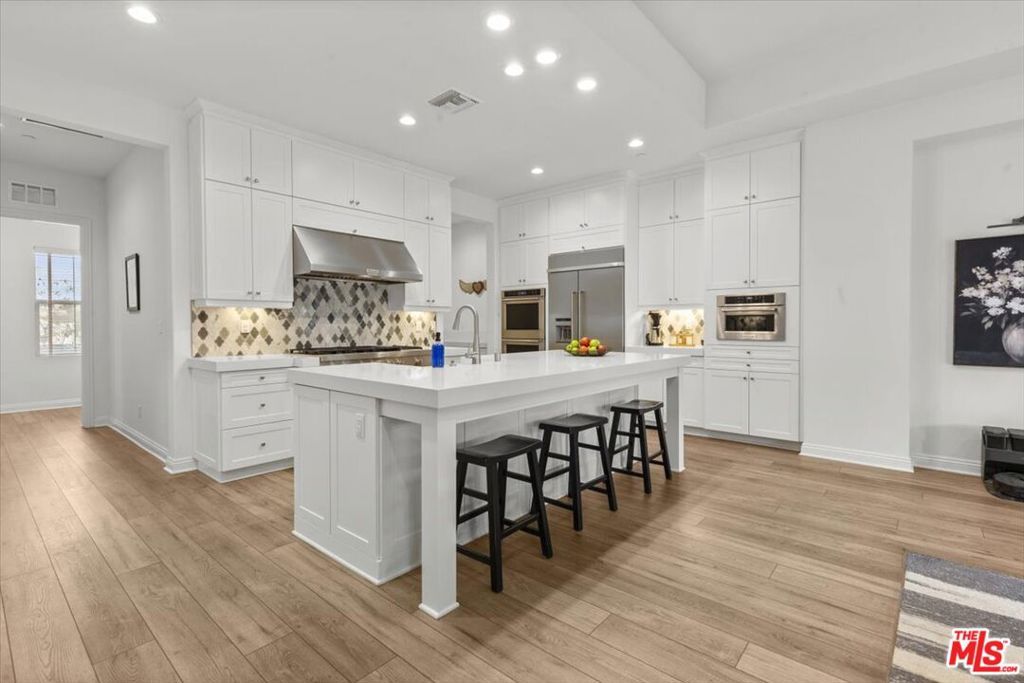 Photo of 16373 Bay Brook Avenue, Riverside, CA 92504 (MLS # 26653051)