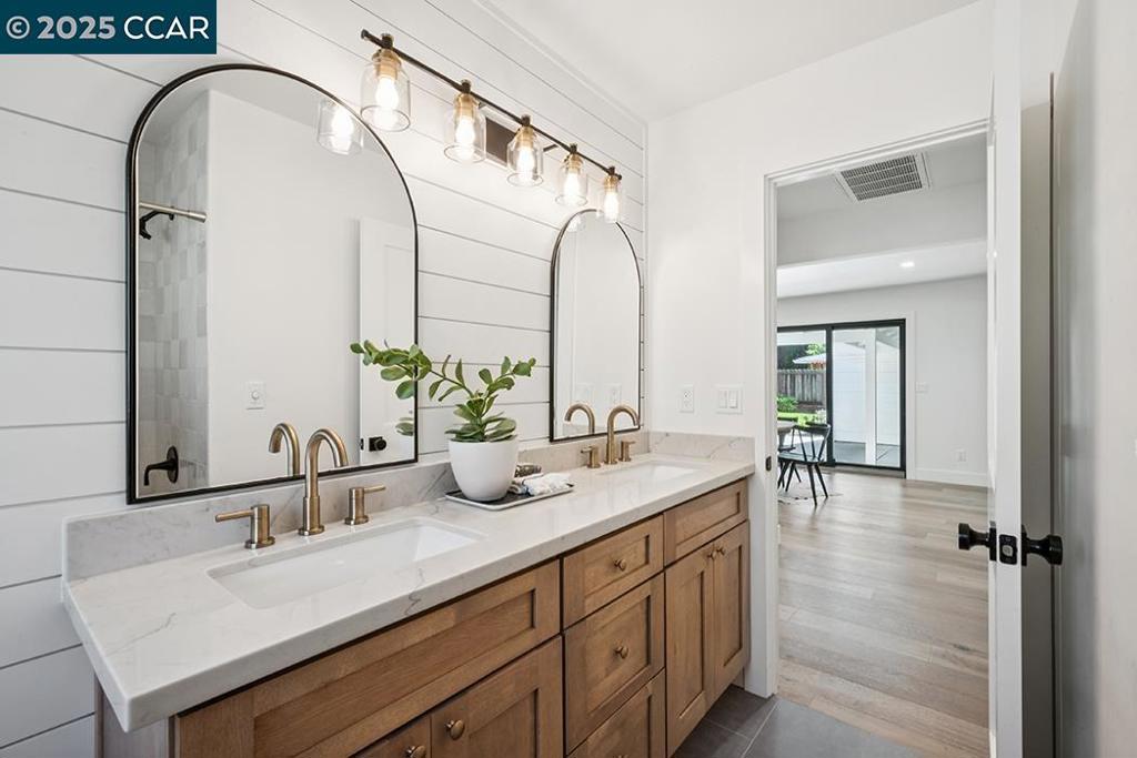 TRAILS AREA - Residential