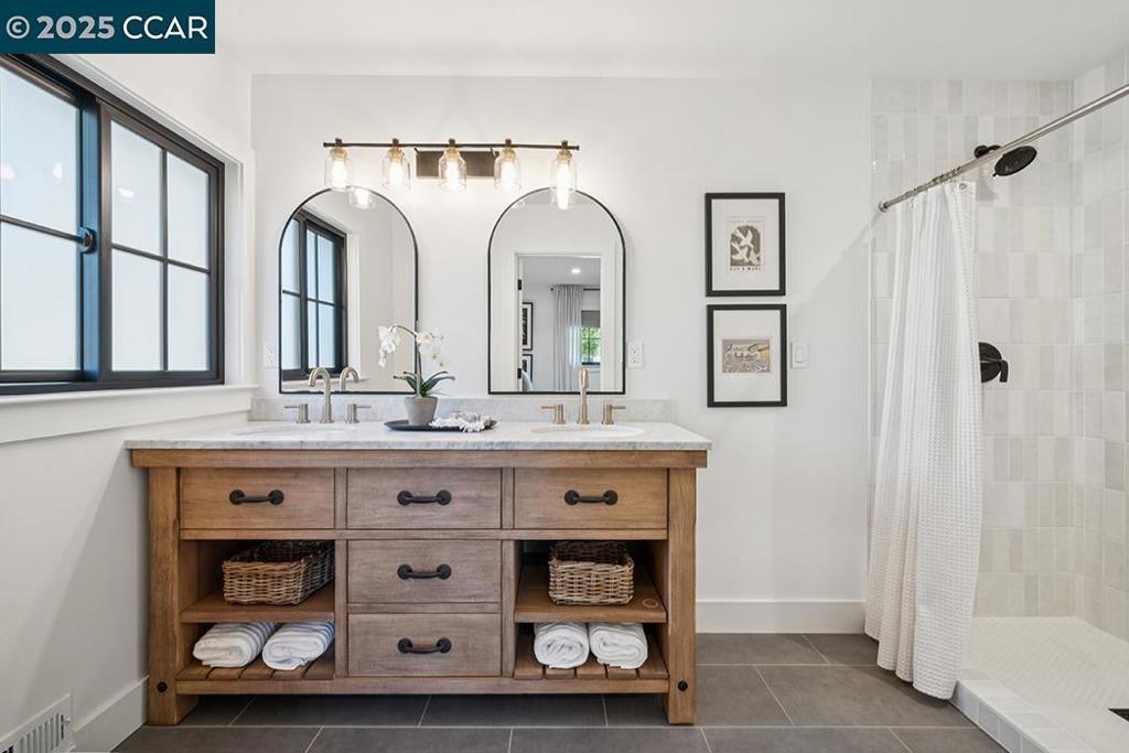 TRAILS AREA - Residential