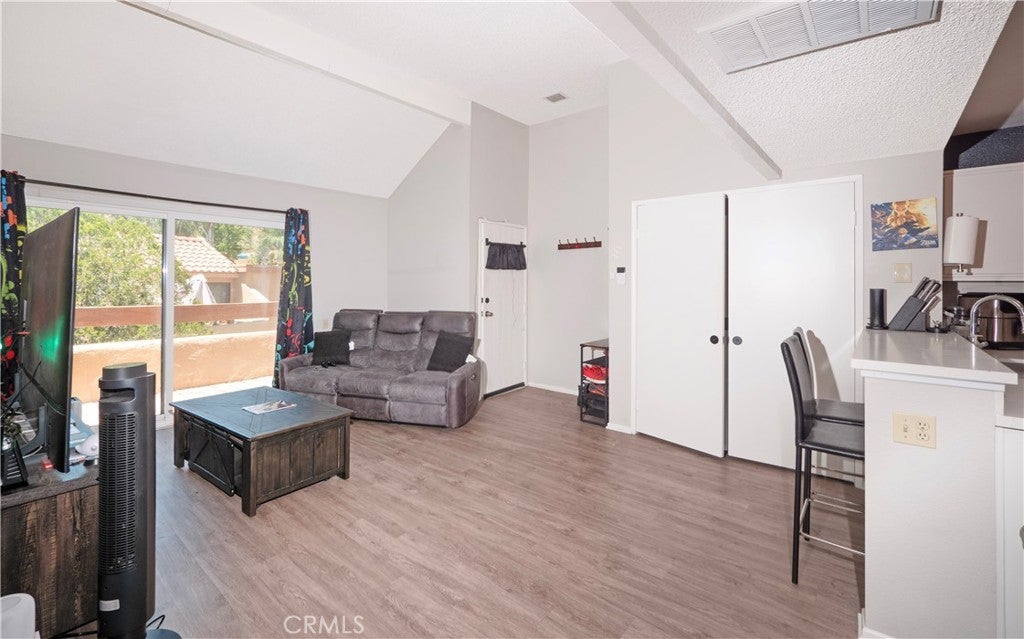 1400 Edgehill Road 42