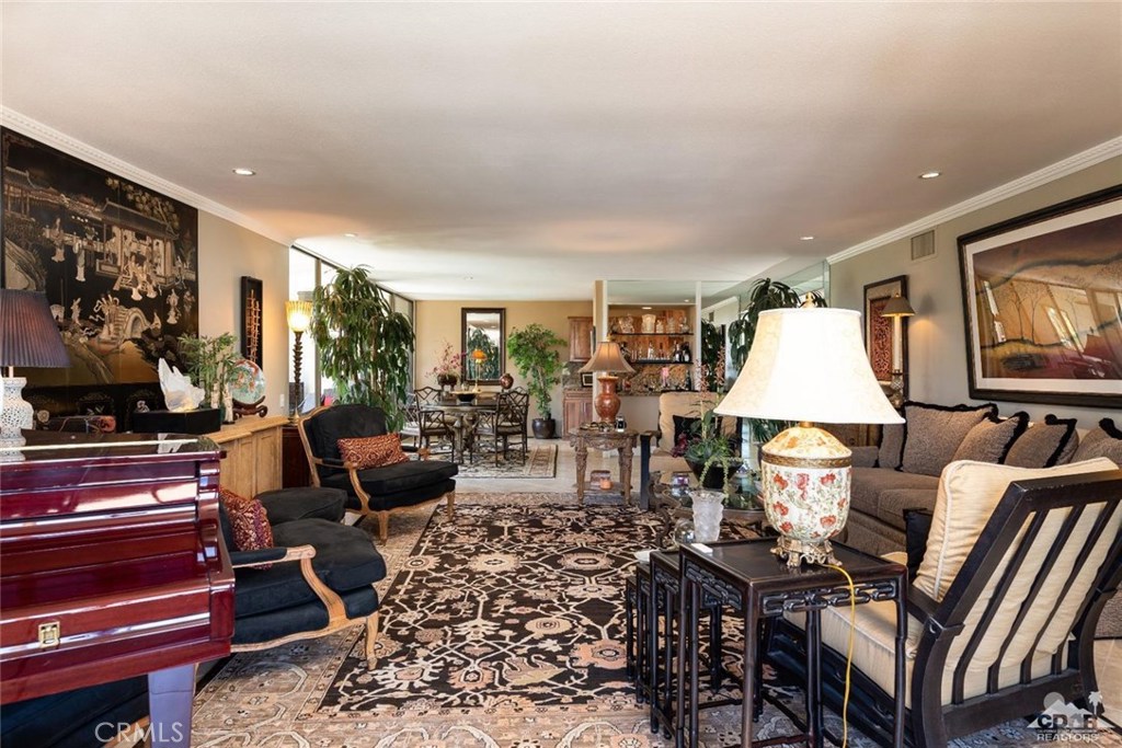 Diplomat - Residential