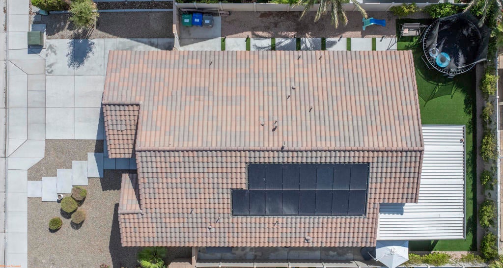 84465 Calle Chavez