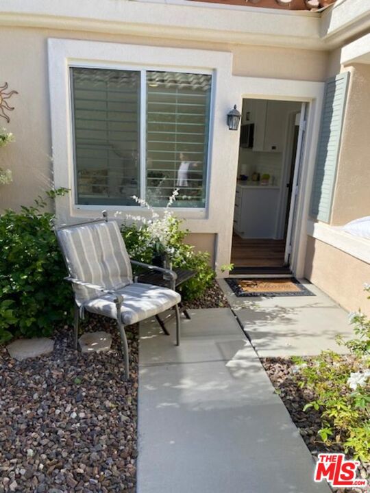 Furnished efficiency size Casita with private entrance in beautiful Sun City -a residential community of 55 yrs. and older residences. Newly remodeled, light & bright unit with classic finishes including a queen size bed, new bedding, tall dresser, small end table, lamp and select linens, flat screen TV, luxury vinyl wood type flooring, plantation shutters, white shaker style kitchenette with quartz counter top, microwave, compact refrigerator/freezer, A/C, new paint, ceiling fan, updated bathroom with step in shower stall & large closet. Enjoy the many amenities such as 3 swimming pools (1 of which is a saltwater indoor pool), exercise facility, billiards, restaurants, tennis, pickle ball, bocce ball, walking paths and more in this well maintained community residence. No pets, no smoking. Casita can also be rented unfurnished. Monthly utility (electricity, gas, water, trash) rent cap at $100 Additional fees beyond flat utility fee is tenants' responsibility to landlord. One car parking in the driveway. No overnight parking on street, gated community including 3 clubhouses with gym, 3 swimming pools, 1 of which is indoor saltwater pool, club house with billiards, pickle ball, bocce ball & tennis courts, several social clubs and activities. Utilities fee (separate) includes Gardener, electricity, heat, your own A/C, water & trash. 1 year lease term is $1200 with seasonal rent adjusted on Oct. 1 $1500/month for a minimum of 6 months.