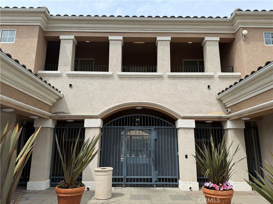 Attention Investors! Renovation Needed! Take advantage of this opportunity to renovate a spacious 3-bedroom, 2.5-bath townhome in the Harbor Village community! Upstairs features 3 generously sized bedrooms, including a primary ensuite, while the property’s layout offers excellent potential for modern updates.



This gated community offers a pool, spa, bar-b-que, clubhouse, playground, and beautifully landscaped common areas. Ideally located in a sought-after South Bay location near shopping, dining, and freeway access.