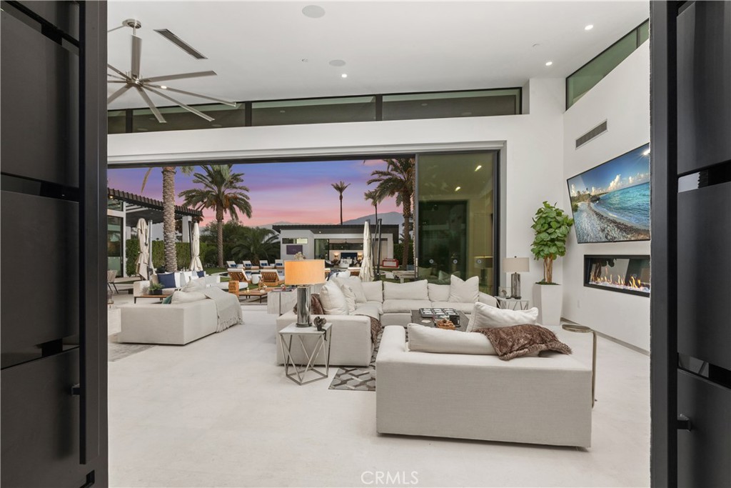 8 Makena Lane