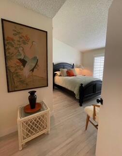 Royal Palms Condos - Residential Lease