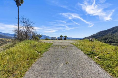 Photo of 10148 Alex Road, Fallbrook, CA 92028 (MLS # NDP2602053)