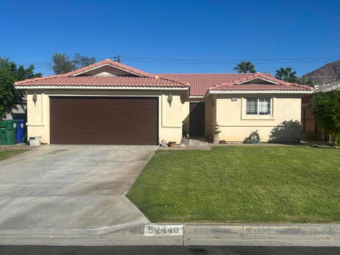 Photo of 52440 Avenida Carranza, La Quinta, CA 92253 (MLS # 219153761DA)