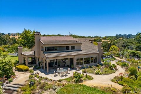 Photo of 225 Broken Arrow Road Rd, Nipomo, CA 93444 (MLS # SC25138729)
