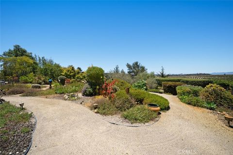 Tiny photo for 225 Broken Arrow Road Rd, Nipomo, CA 93444 (MLS # SC25138729)