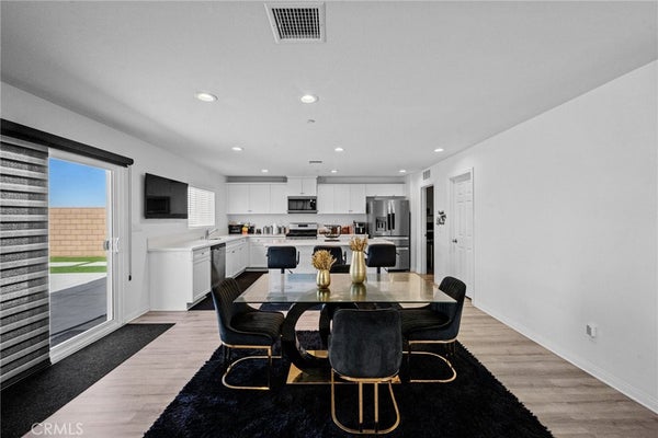 11536 SUNNY WAY, VICTORVILLE, CA 92392 - Image 3846563e43e31eb42e534b61a5adae38/1316864444