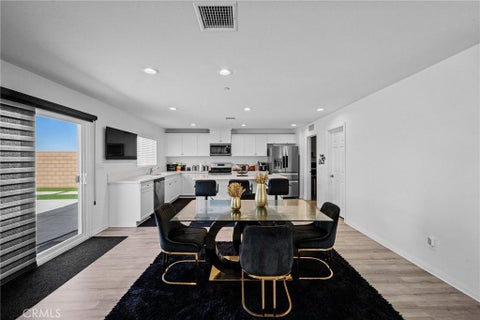 Photo of 11536 Sunny WAY, Victorville, CA 92392 (MLS # CV26206527)
