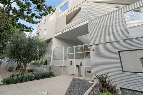 Photo of 1030 N Kings Road #405, West Hollywood, CA 90069 (MLS # SR26090697)