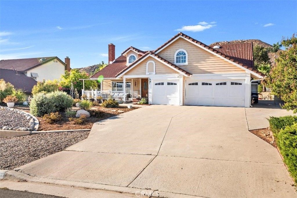 Photo of 22136 Woodcreek Lane, Wildomar, CA 92595 (MLS # TR25243901)
