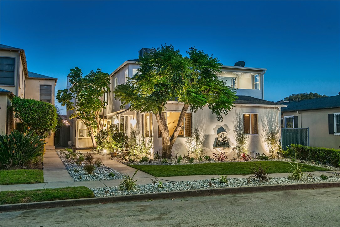 1210 S Cochran Avenue