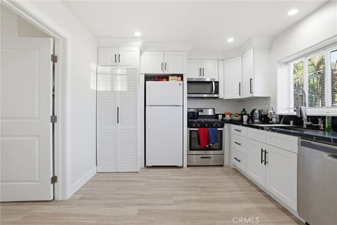 Tiny photo for 23956 Los Rosas Street, West Hills, CA 91304 (MLS # SR26009491)