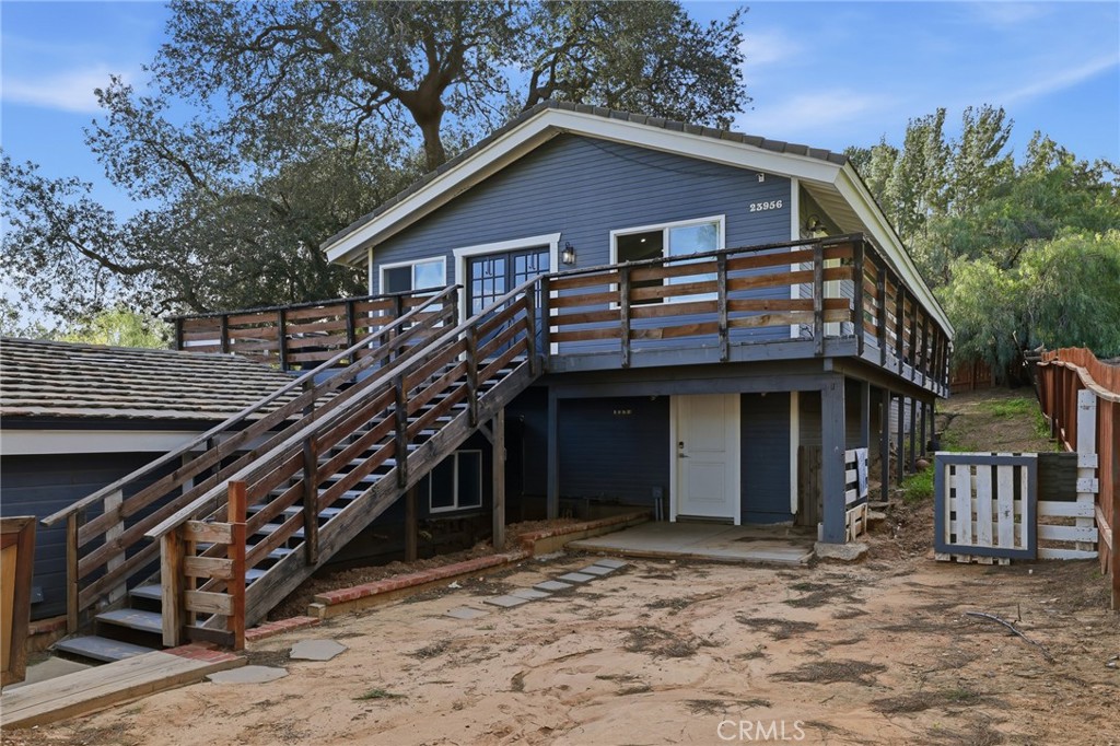 23956 Los Rosas Street