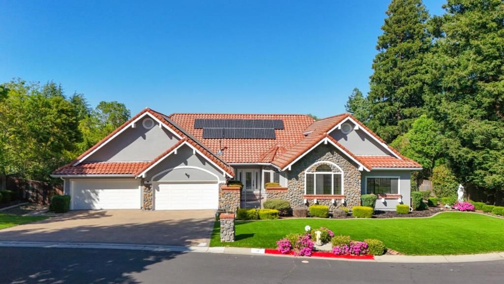 listing image 130728564743705824250