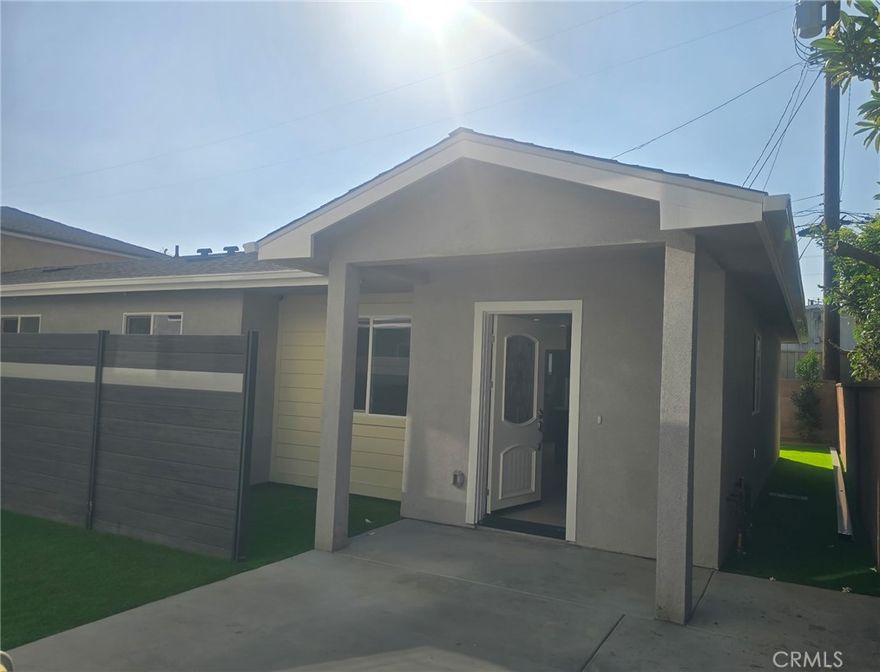 Spacious 3 Bedrooms 2 bedrooms with laundry room. Brand new and spacious unit. gorgeous family kitchen and very nice  size bedrooms. specially the master.