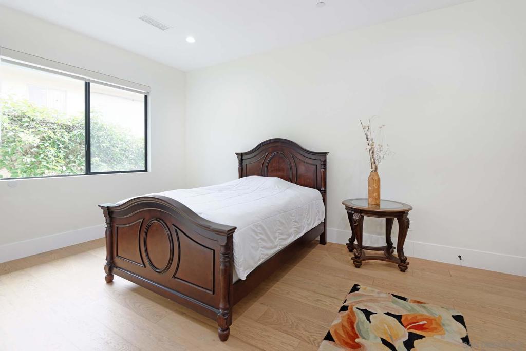 La Jolla - Residential Lease