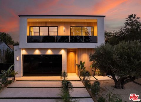 14758 Morrison Street Sherman Oaks CA 91403