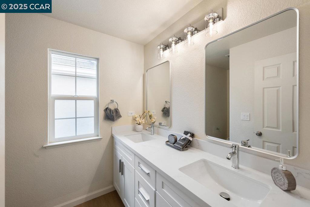 TRACY PARK - Residential