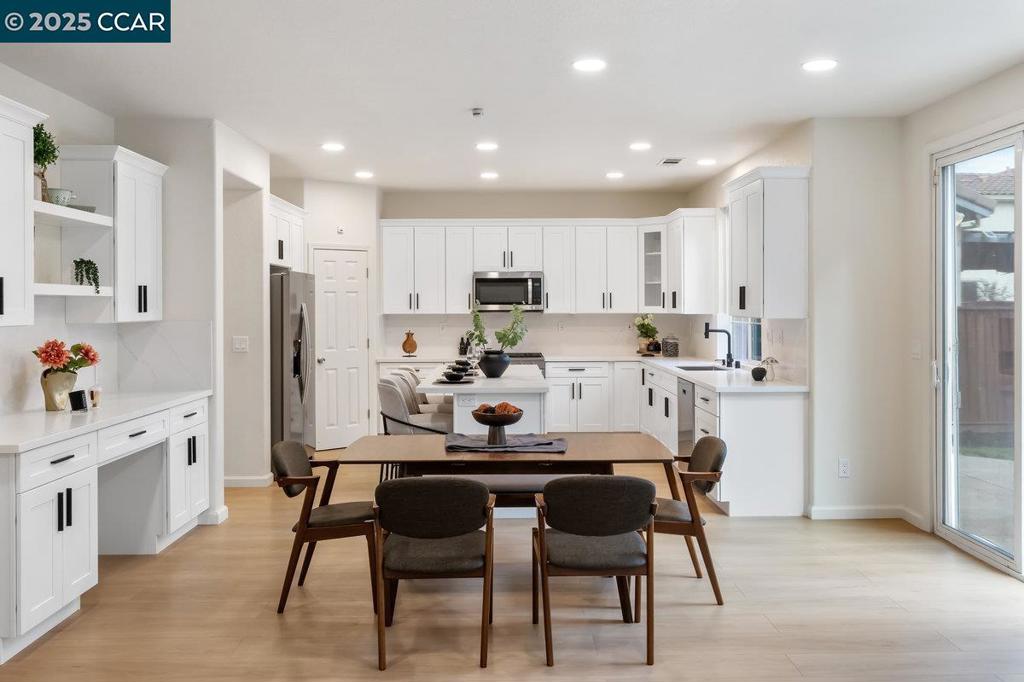 TRACY PARK - Residential