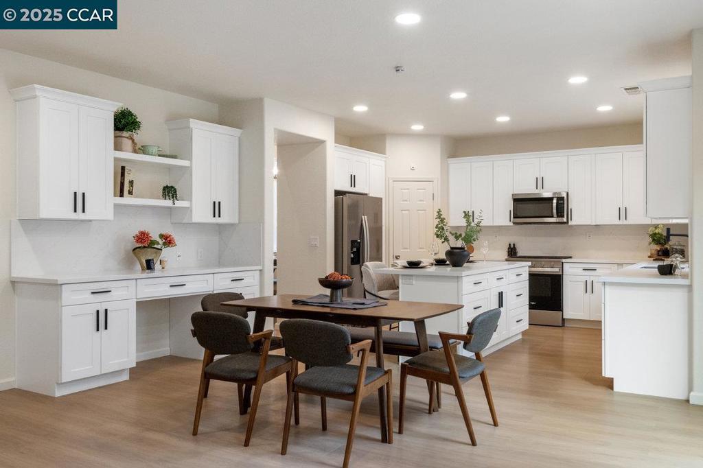 TRACY PARK - Residential